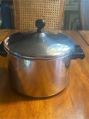 Farberware 4 Qt Stainless Steel Stockpot with Black Handles